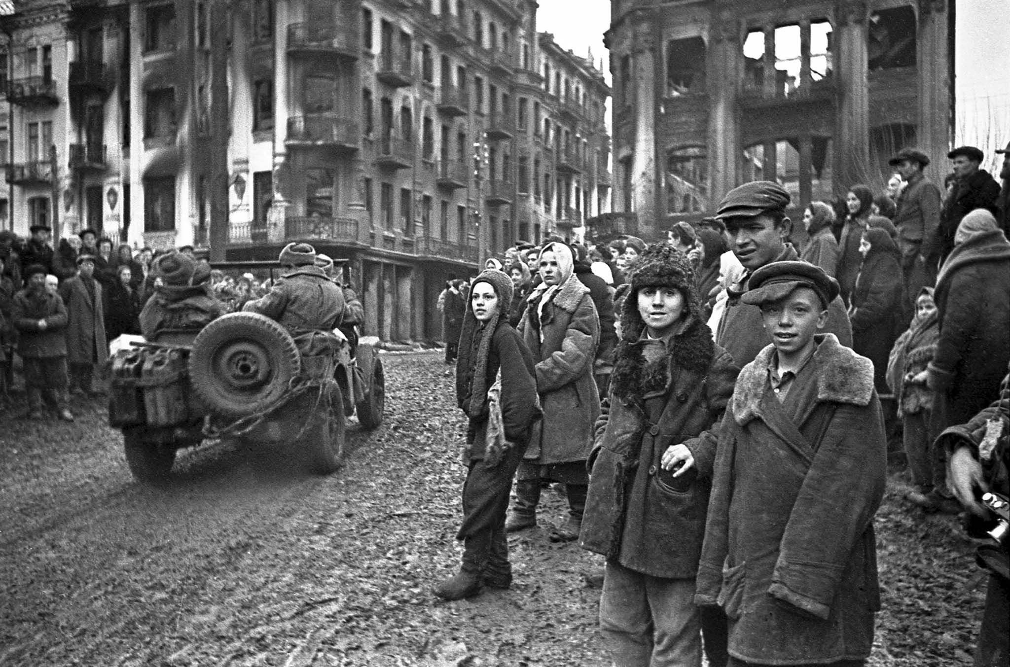 侵略解放还是维和1939年苏联出兵波兰合法性之考究