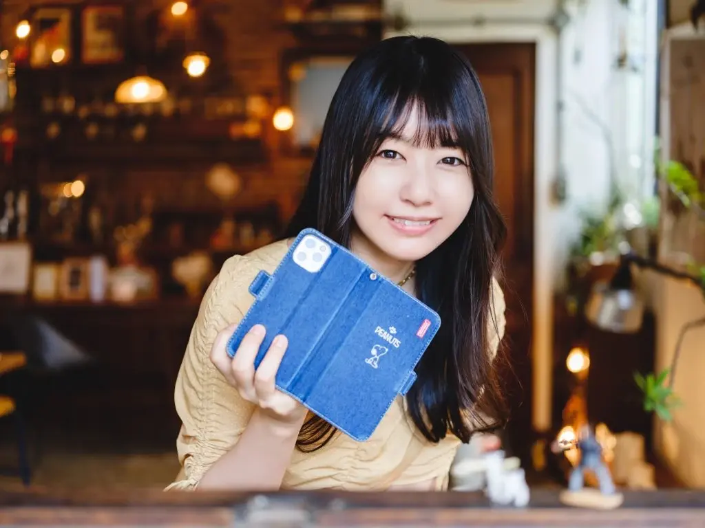 [小蕾篇] 窥视手机里的内容