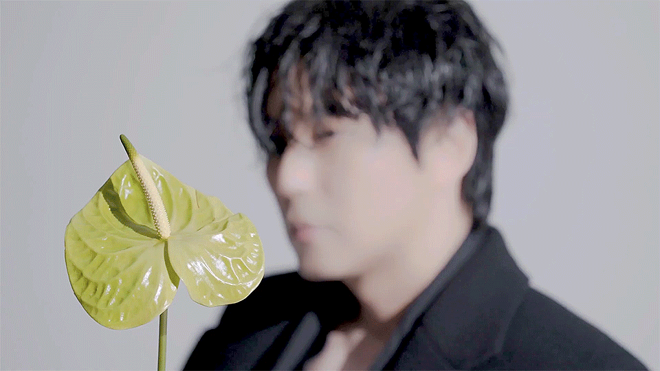 金南佶 singles 画报 6月刊 又欲又帅的gif福利