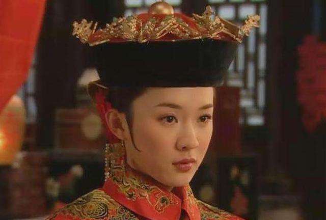 但是,奈何董小宛誓死不从,所以,他只好把她献给当时的皇帝—顺治帝.