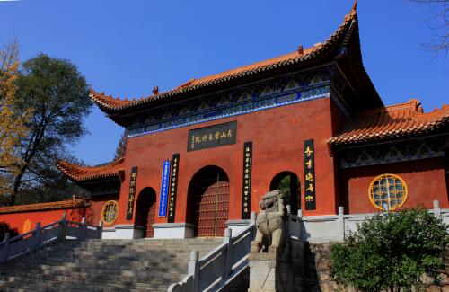 湖南十大著名寺庙道观排行榜 湖南香火最旺盛十大寺院 你去过几个地方