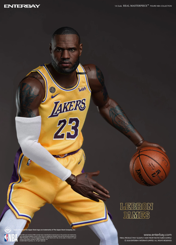 身披湖人队队服的勒布朗·詹姆斯(lebron james)1:6蜡像级人偶