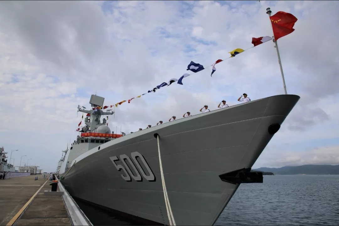 德阳舰服役 2018年1月:118乌鲁木齐舰服役 2018年3月:541张掖舰服役