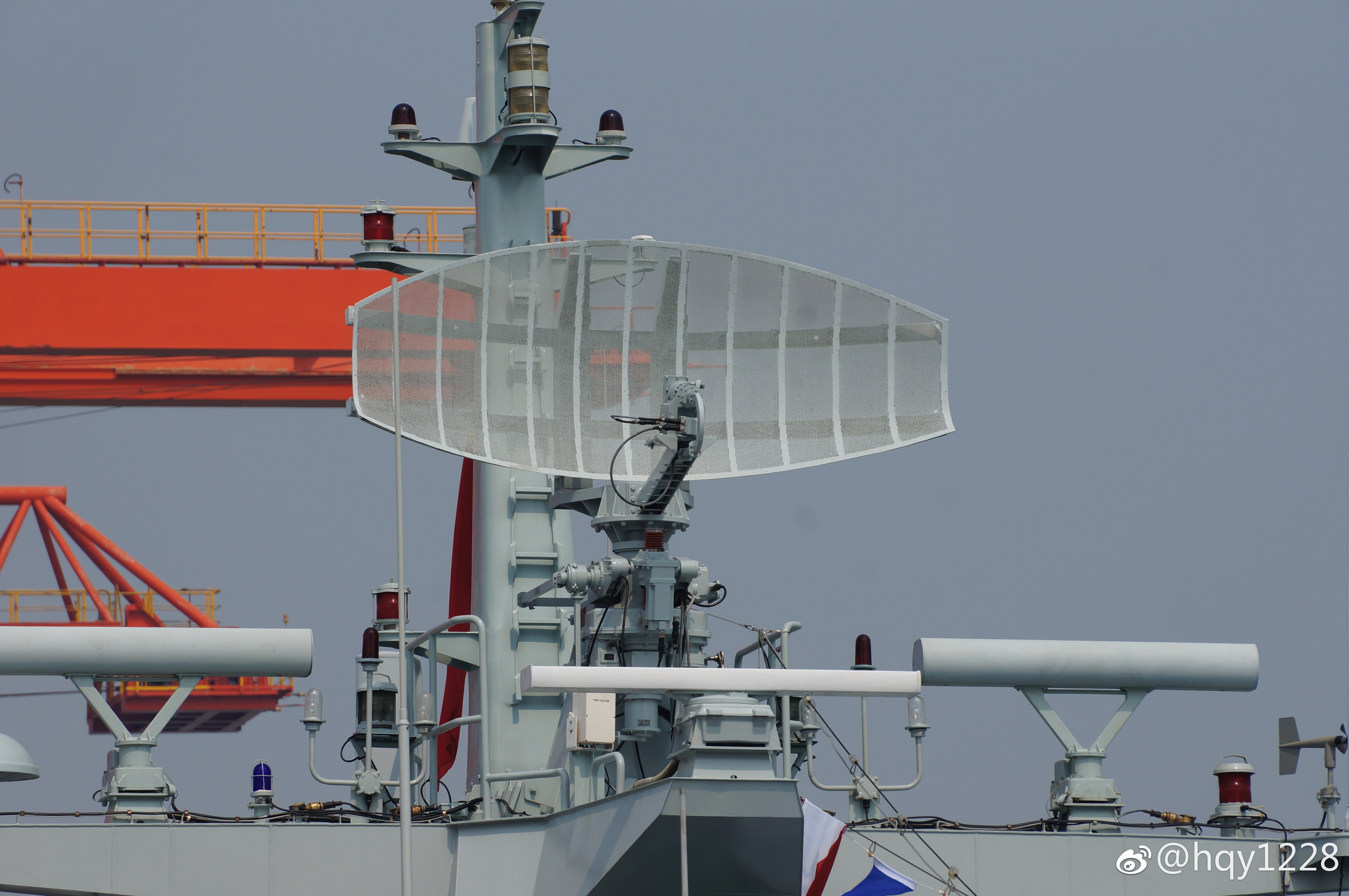 МР-710型三坐标对空警戒雷达