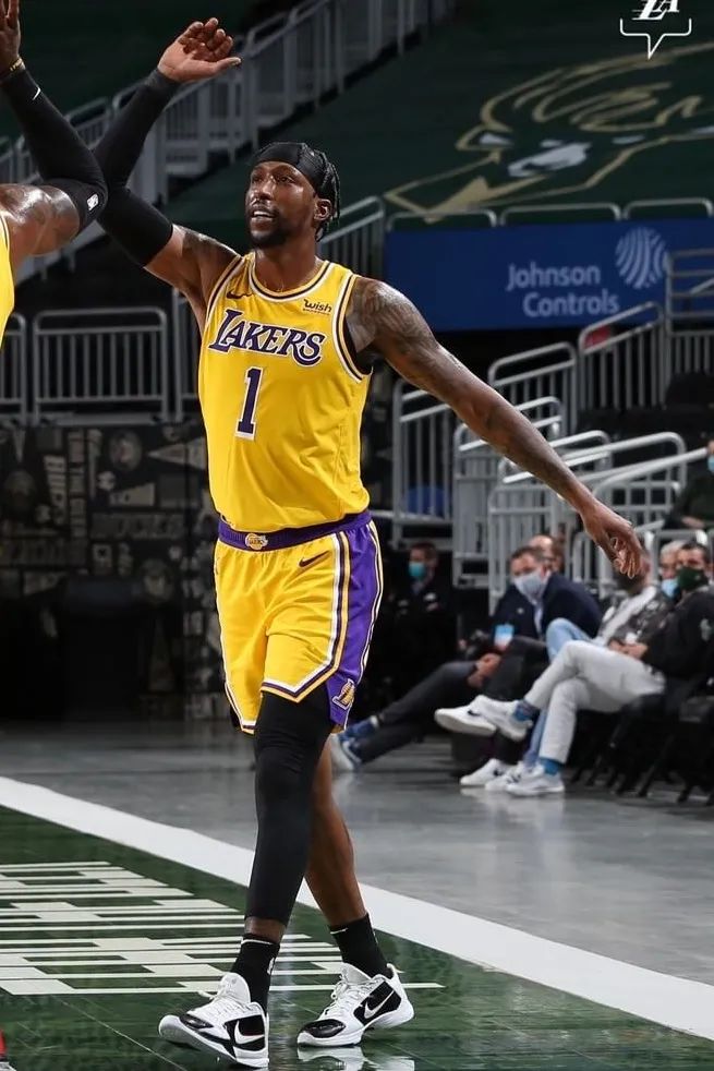 nba纪念那些逝去的花儿,nba纪念那些逝去的花儿是谁