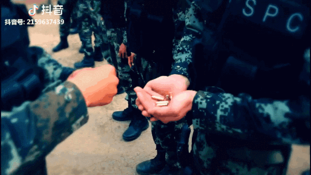 中国武警竟然用上了德国hk416?人手一把场面火爆!|轻武专栏