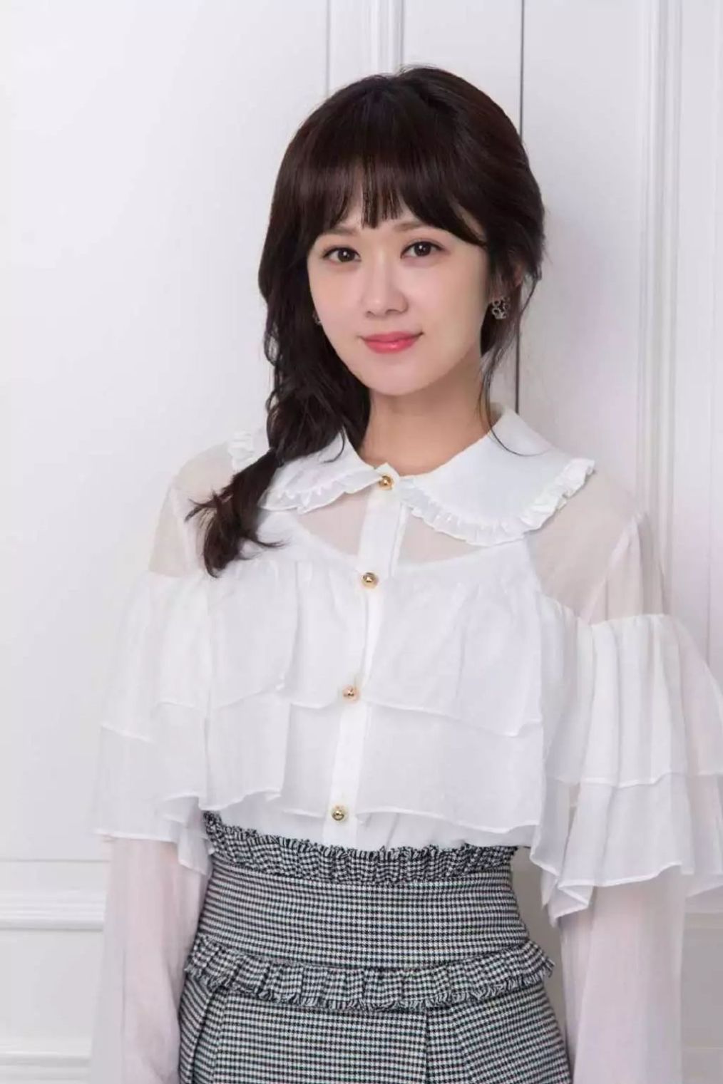 容貌至今不变,10大韩国童颜女星,逆龄颜值引全网热议