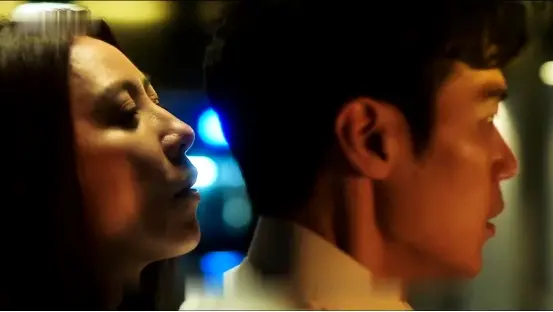 爱上小三,亲手杀死自己的妻子,却不知道中了小三的局,中篇。