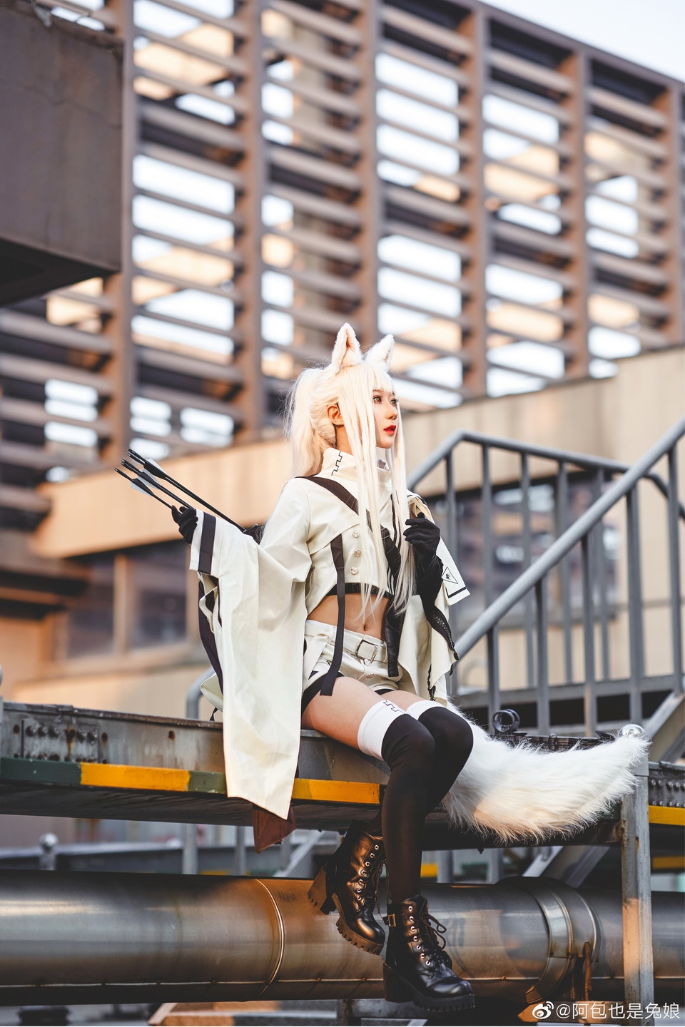 【每日福利】阿包也是兔娘 明日方舟 白金 cos 请多关照咯. cosplay