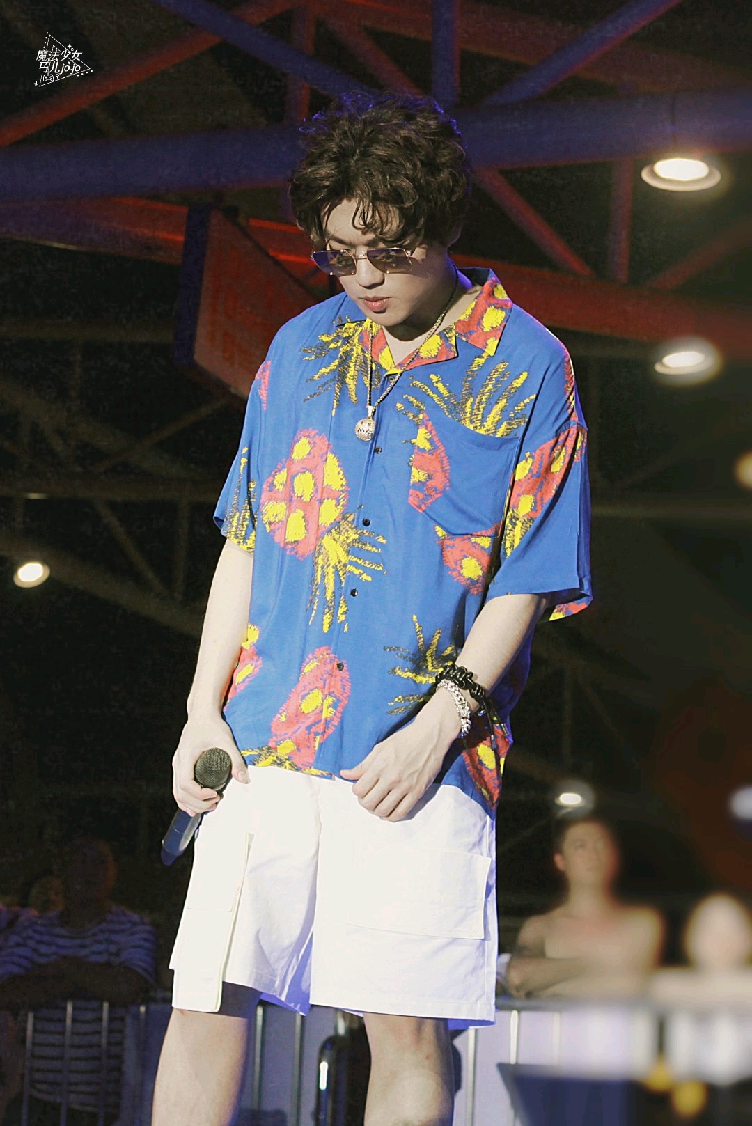 summerboy阴阳怪气,summerboy阴阳怪气简谱 《summer boy》视频中的夏季限定阴阳怪气!图自取!