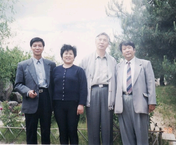 1998年在哈尔滨与孙树林,李桂香,姜殿卿合影