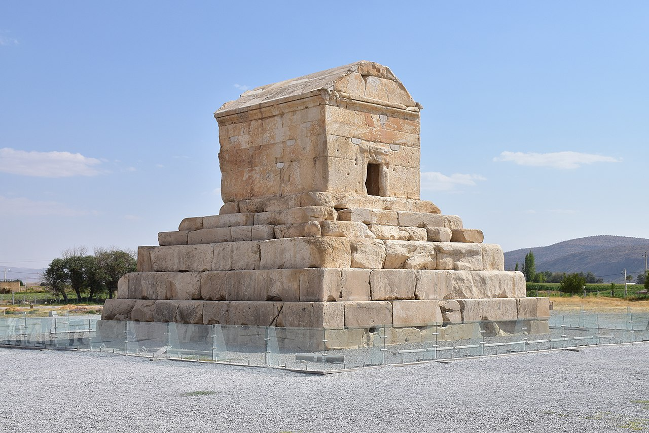 居鲁士二世陵墓.via: en.wikipedia.org/wiki/pasargadae