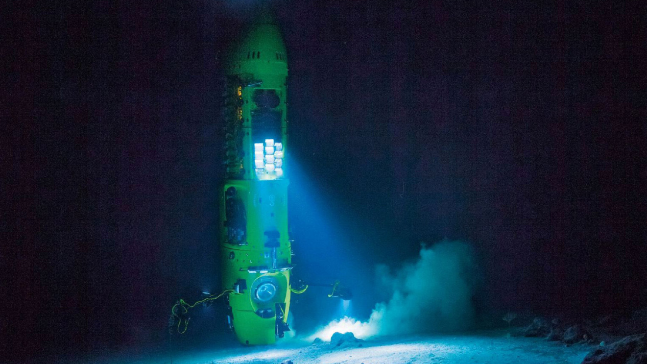 图为"深海挑战者"号深潜器