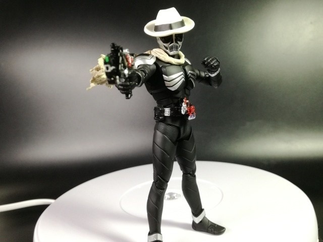 h.f真骨雕假面骑士skull测评