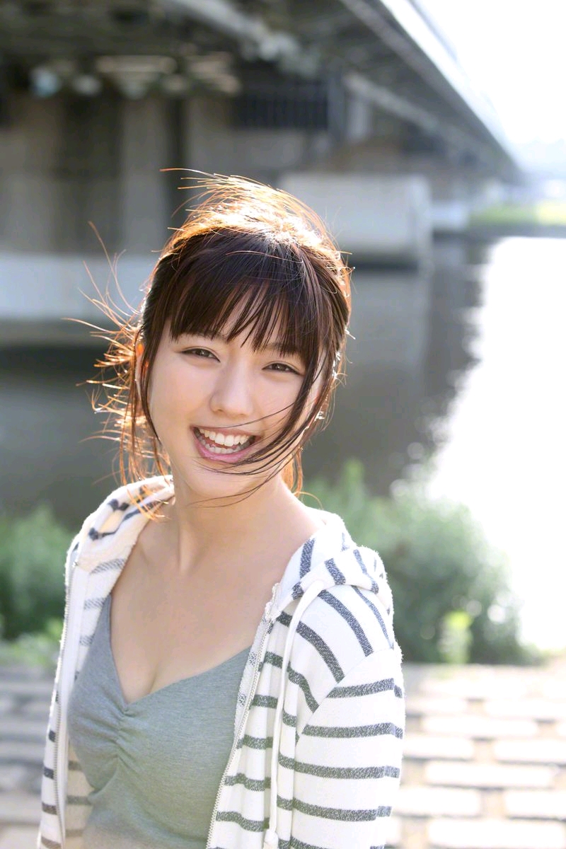 真野惠里菜