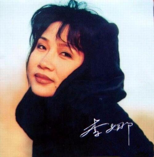 李娜的两首歌,两段情