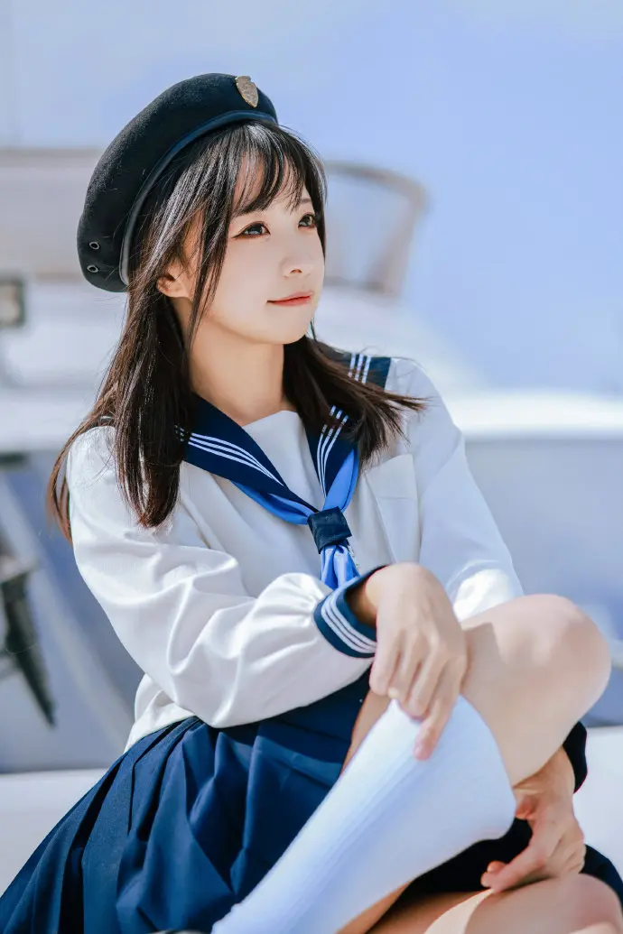 jk少女：如果你在山的彼岸 那就让海浪陪伴