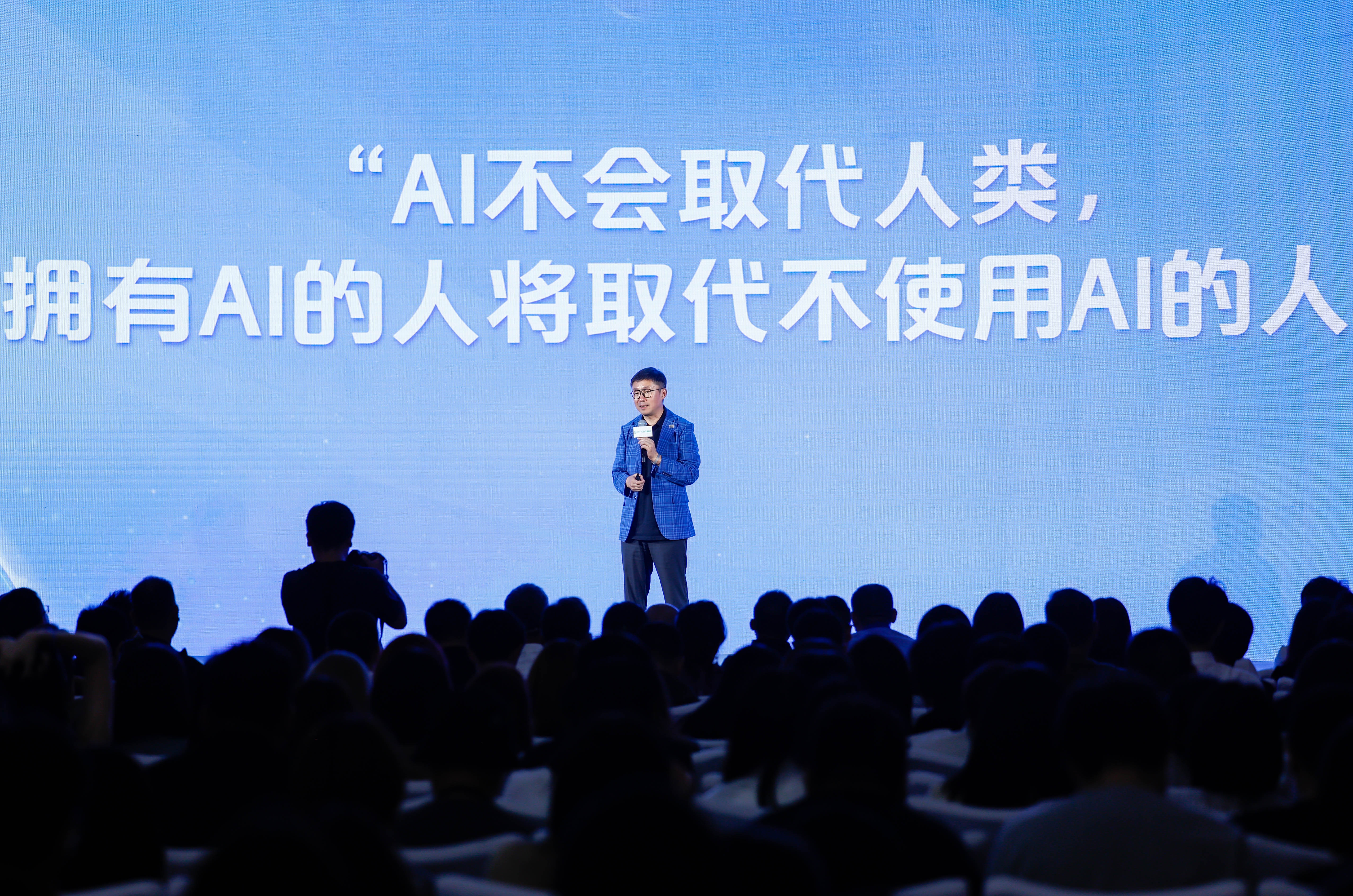 爱奇艺龚宇:拥抱AIGC三大能力从四个方面为文娱赋能插图 爱奇艺龚宇:拥抱AIGC三大能力从四个方面为文娱赋能插图