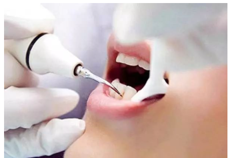 如何正确使用牙刷 f873eab64f25d631b01d662b427e8a35bfa68ae9.png