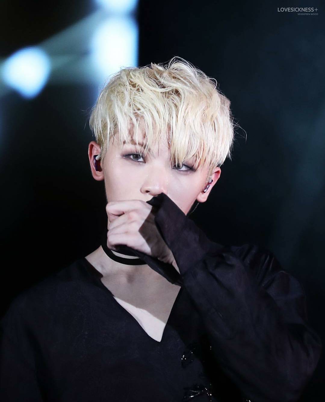 SEVENTEEN成员介绍--woozi