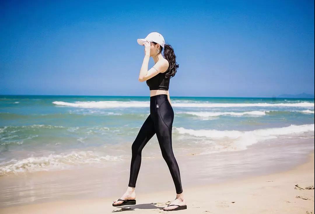 【ins美女】性感小姐姐,好身材需要释放