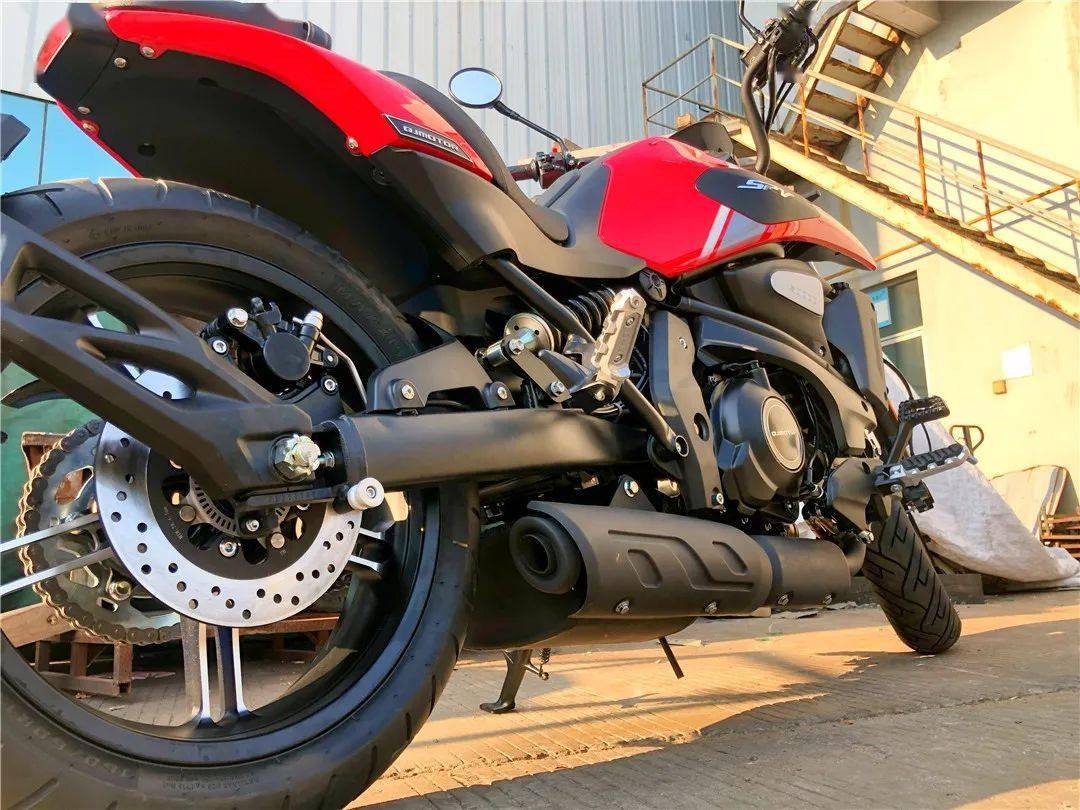 qjmotor新车又亮相运动巡航车型srv500实车放出
