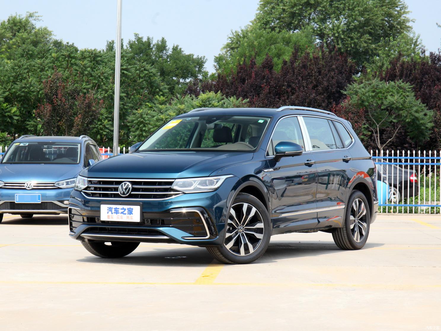 上汽大众 途观l 2022款 380tsi 自动四驱r-line越享版7座