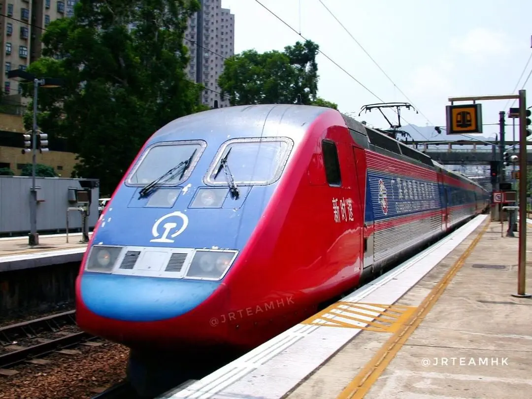 (其实某种程度上，两者也可以兼顾，比如x2000摆式列车。/ compared to its pr