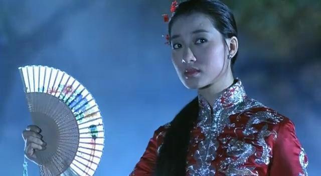 香港恐怖片里的"鬼后",卸妆后这么漂亮,曾和午马有过一段情