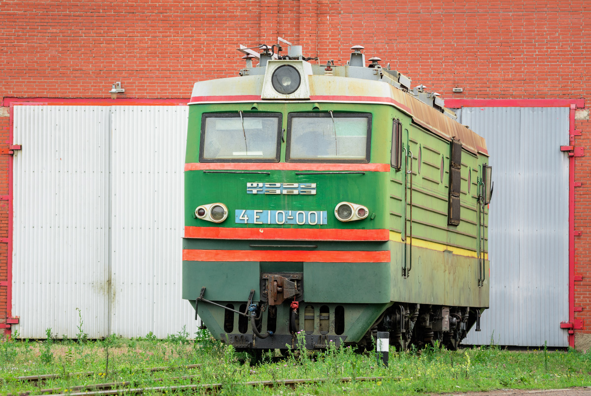 【科普】来自苏拉姆山口的苏联铁道部vl10u型电力机车