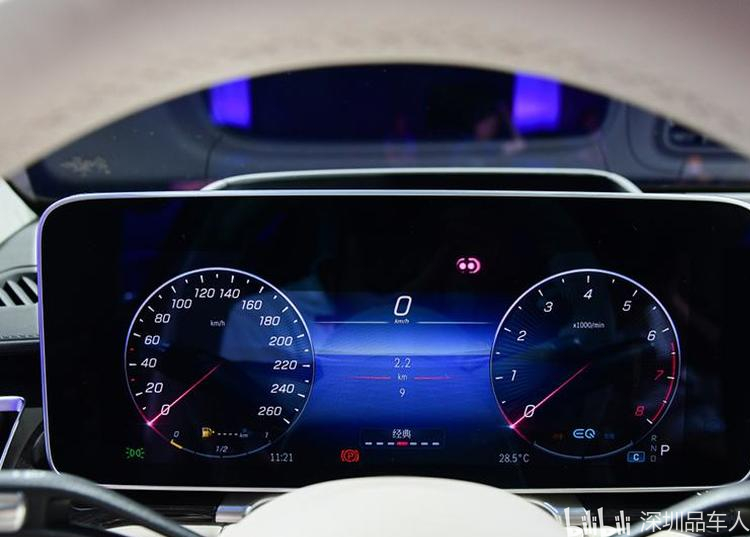 奔驰s级21款奔驰s400l升级改装裸眼3d数字仪表