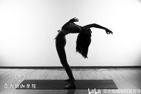 0faf06d5229e96c114b0da1b947496d6ac8592f6.jpg