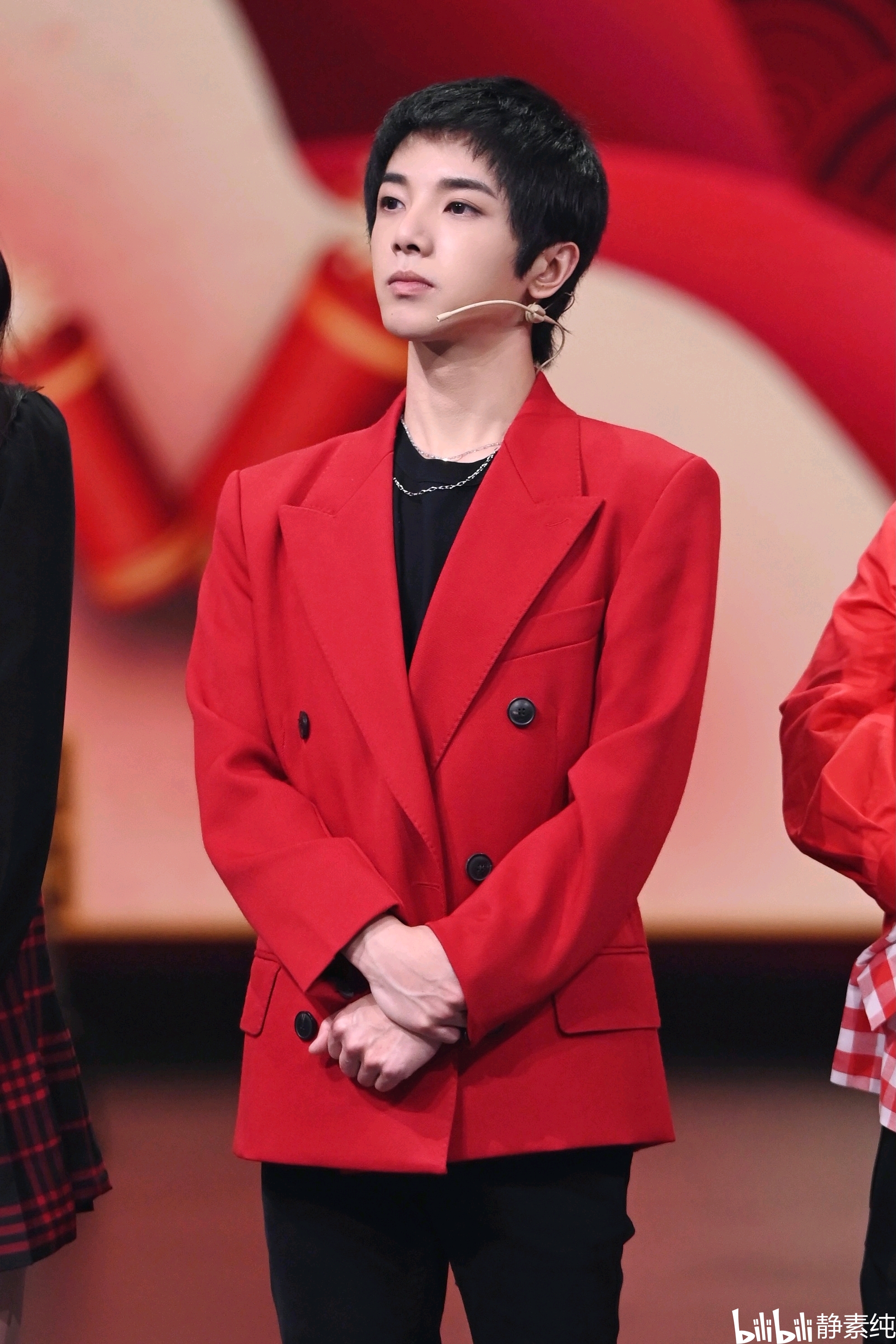 华晨宇2020回忆胶片机生日特辑来袭,明暗光印,点燃成长身影,新的一岁