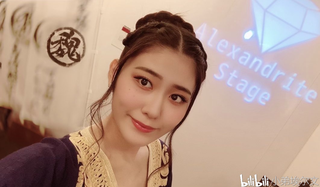 最新优优日常图集0814岬奈奈美蓝芽水月儿玉玲奈等