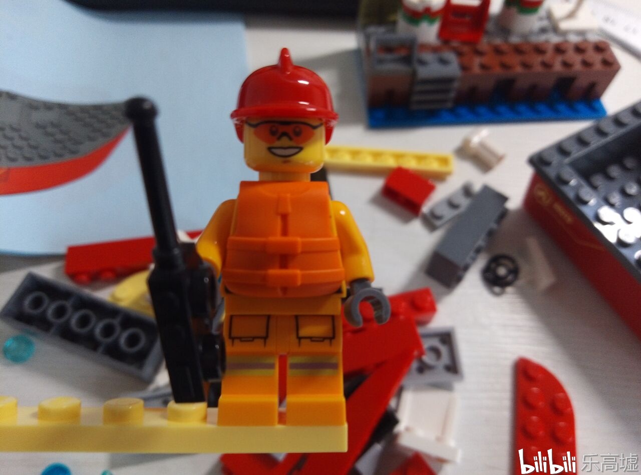 【评测】 lego> 城市系列 60213 码头失火救援 dock side fire