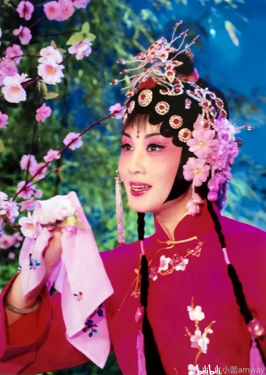 【图片贴】黄梅戏名家韩再芬早期剧照一组