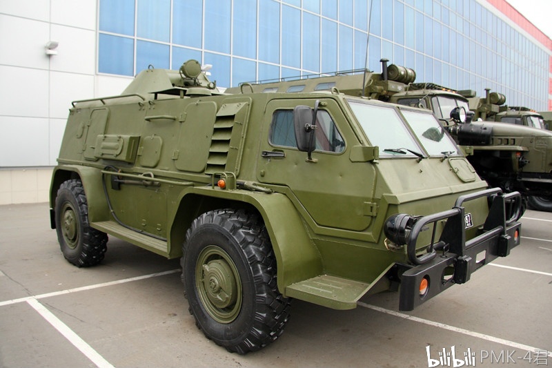 俄罗斯狼式(vpk-3927 volk)轻型多用途装甲车