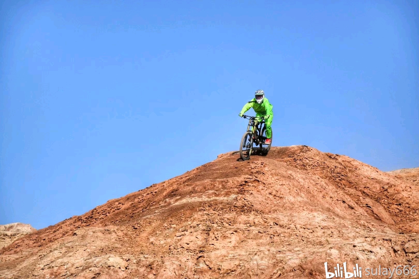 loose riders flaming mountains freeride 吐鲁番火焰山速降自由骑