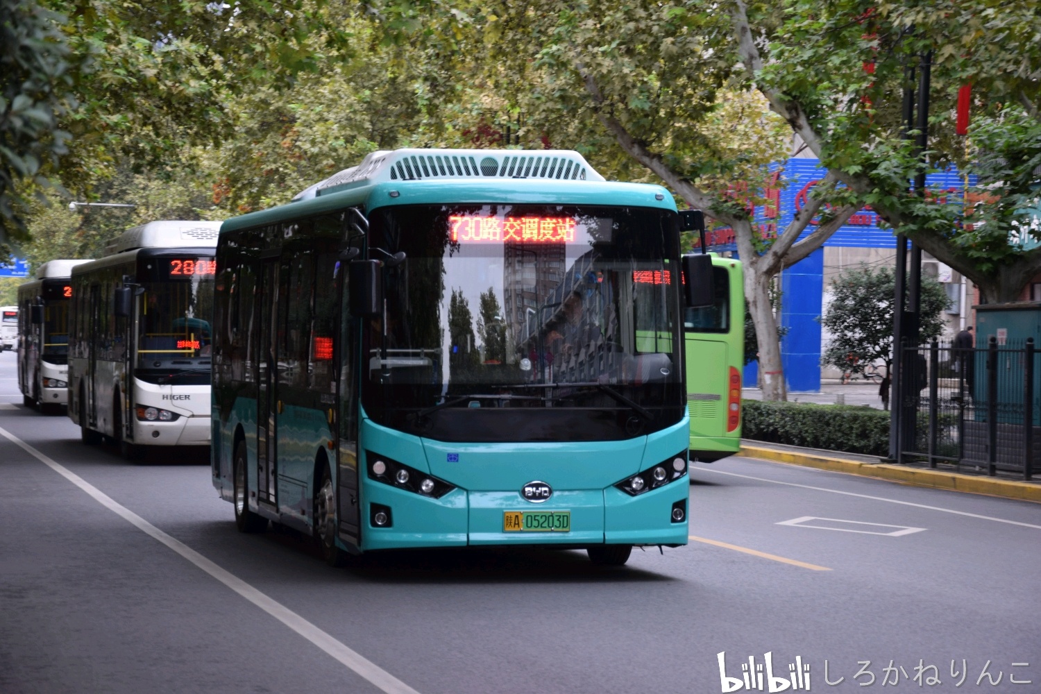 第十一批比亚迪客车:byd6850hzev3 数量:33部 该车是比亚迪客车k7g