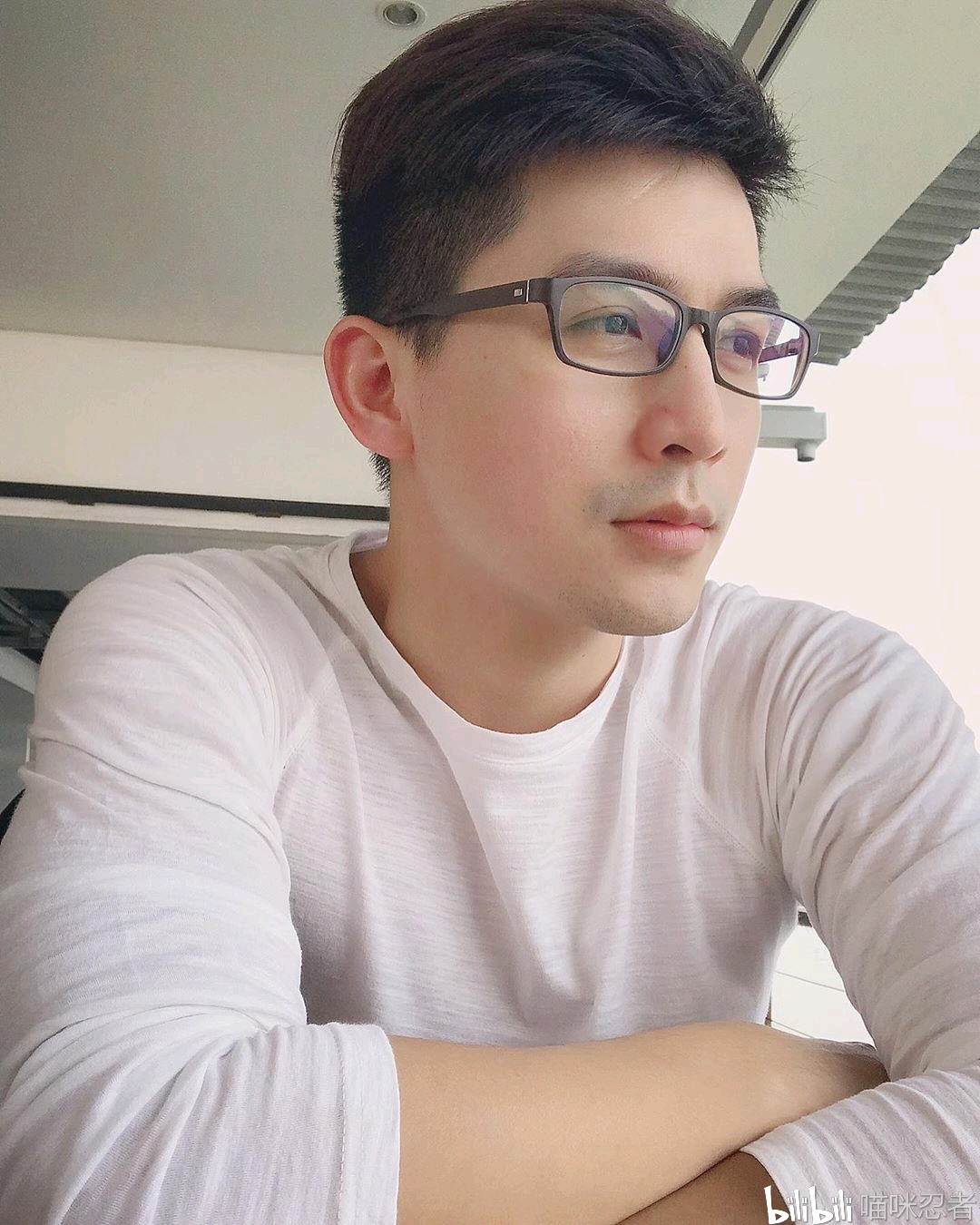 奶萌憨实越南青春眼镜型男insharrytruongnguyen