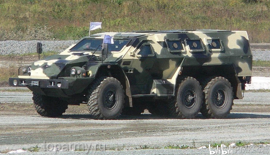 俄罗斯sba-60-k2 "布拉特"(6x6)轮式装甲运兵车