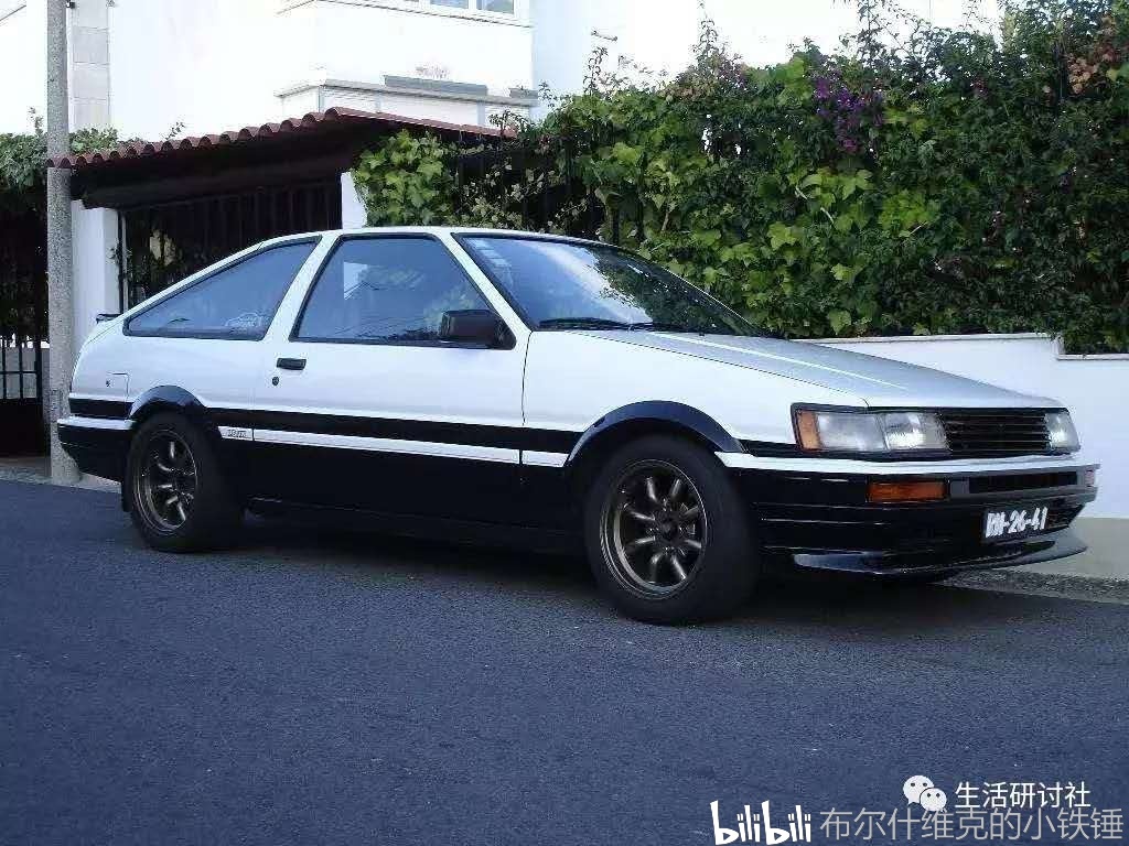 toyota sprinter levin(ae86普通明灯版)实车(图片来源于网络)