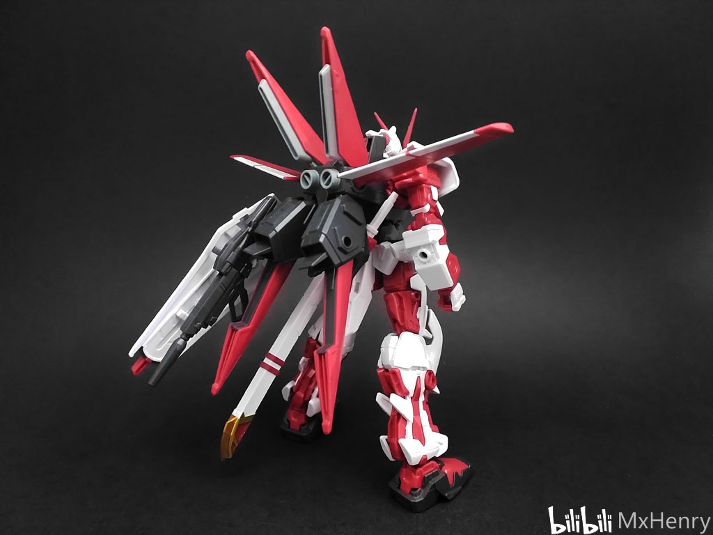 【模玩分享】万代hgseed mbf-p02 异端高达红色机飞行