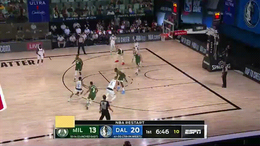 波尔津吉斯空接劈扣