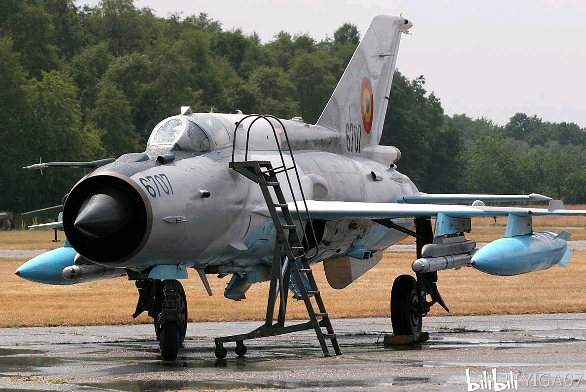 米格-21