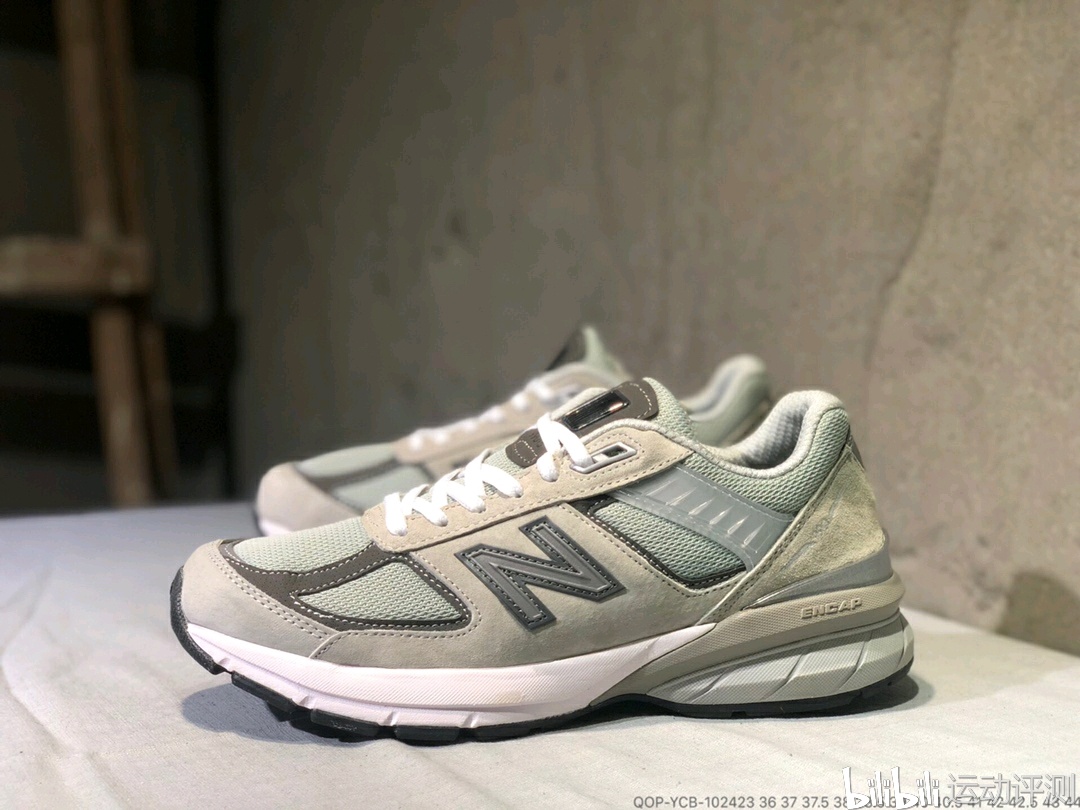 new balance新百伦990v5 总统跑鞋开箱实拍