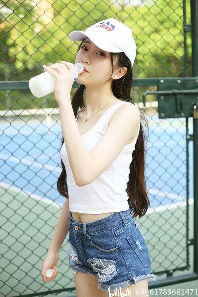 cdcacb3e65c1a1629ebf1fbb387873779129b03b.jpg