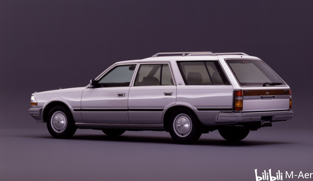 在上个世纪90年代,随着日本的旅行车热潮兴起,此时日产汽车旗下高