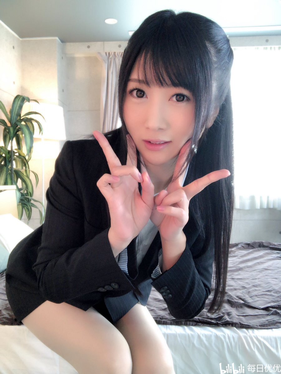 每日优优大槻响大器晚成的大妹子