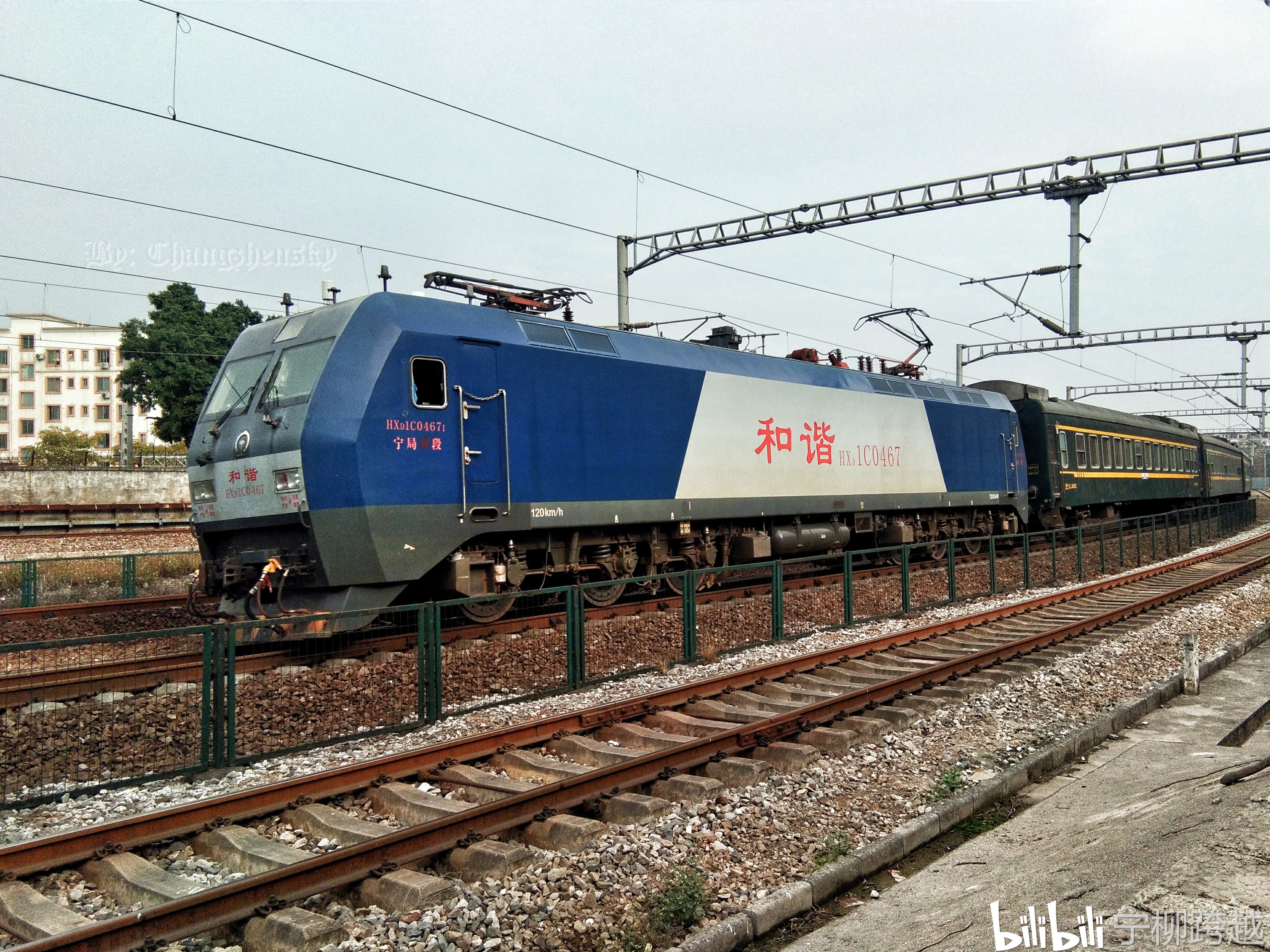 纪事一趟春节前的临时旅客列车难得一见的货运电力机车本务